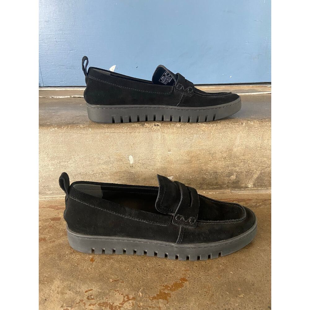 Vionic Uptown black suede slip on loafer - Picture 2 of 7